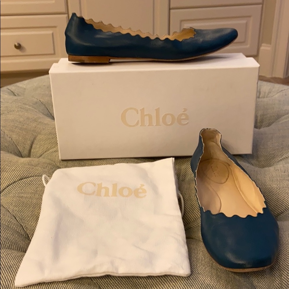 Chloe scalloped edge ballet flat in Malibu blue